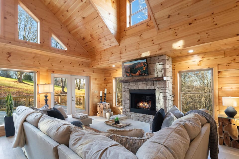 Fairway Lodge On One House in Beech Mountain