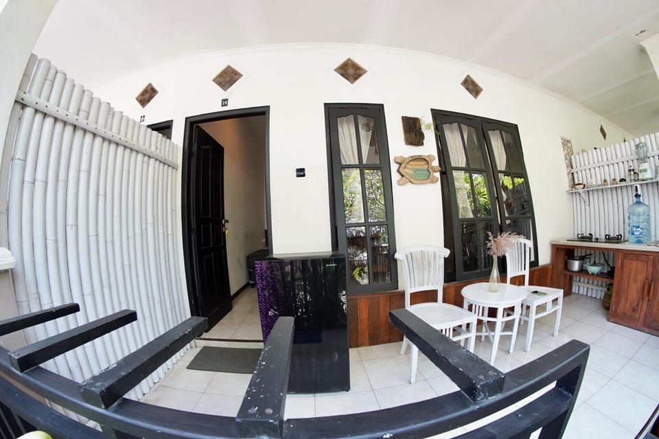 Jepun Villas 08 - One Bedroom with 3 beds and kitchen Apartment in Bali