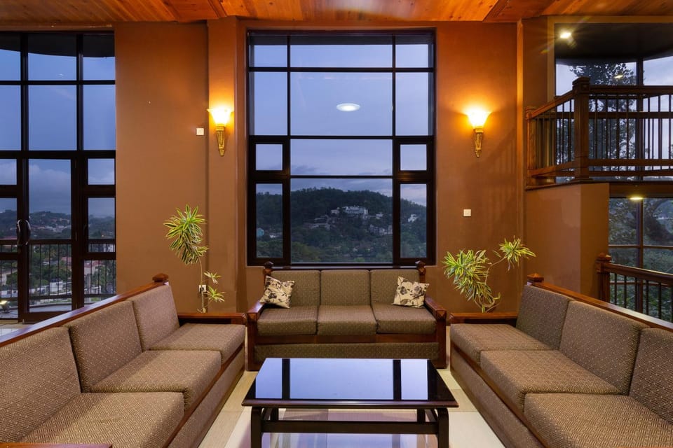 Lobby or reception, Seating area