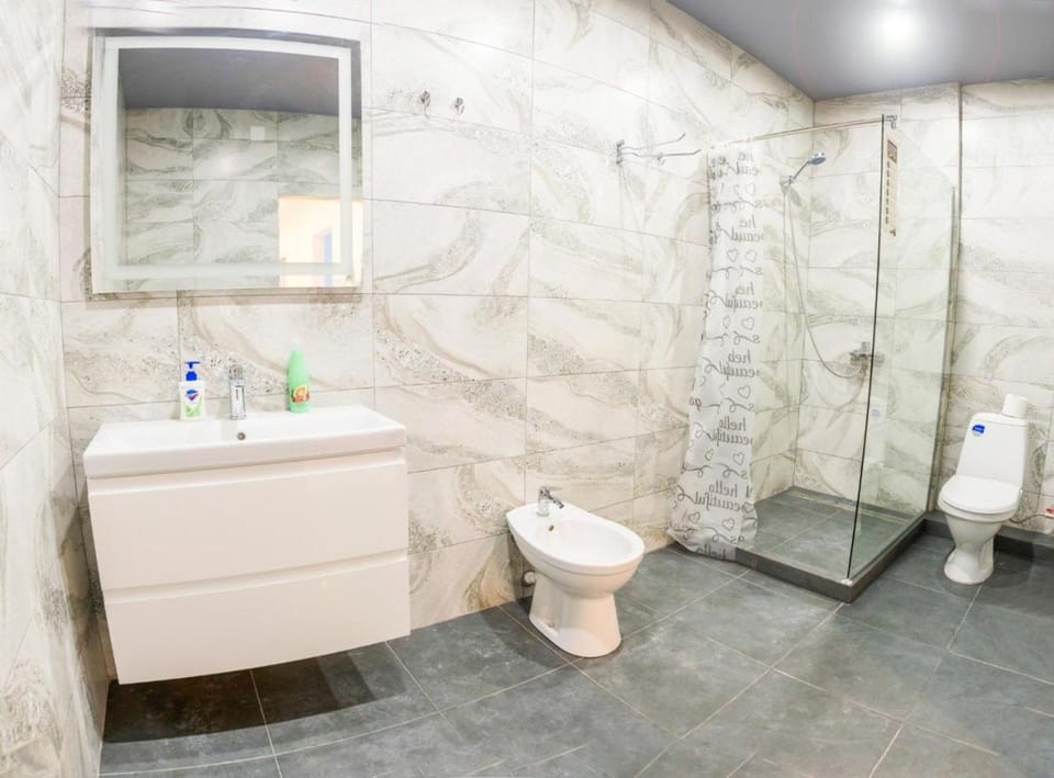 Панорамні апартаменти в новобудові поручь з центром Apartment in Kiev City - Kyiv