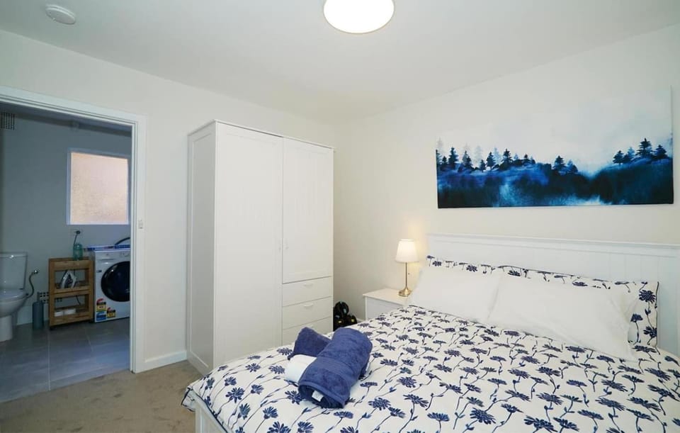 Rivervale Cosy Stunner sleeps 2 Apartment in Perth
