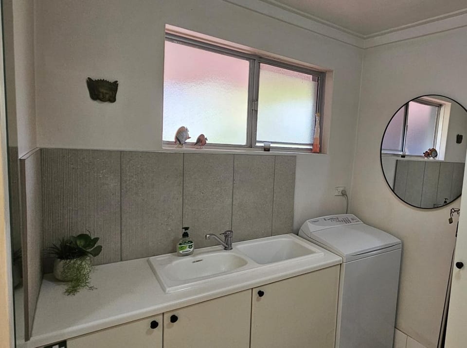 West Coast Delight Beach 1BR 1 BTH Apartment in Perth