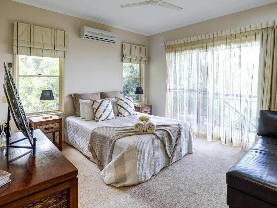 *Casa Al Lago* House in Montville