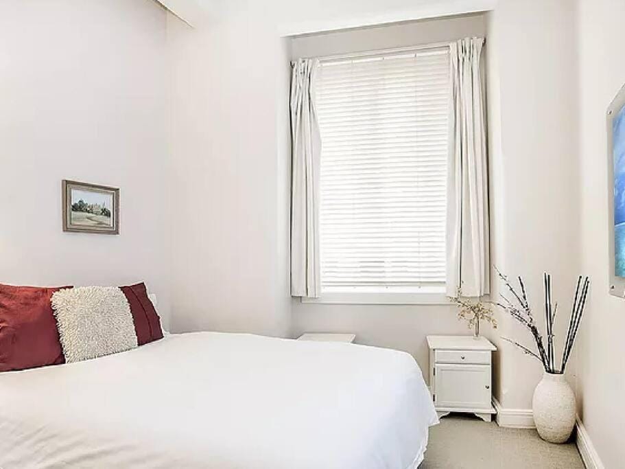 Inner City 2 Bedroom Apartment Self Catering Apartment in Sydney