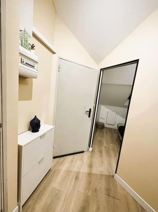 L'Airzenity ~ Chill ~ Proche Gare ~ WiFi Apartment in Amiens