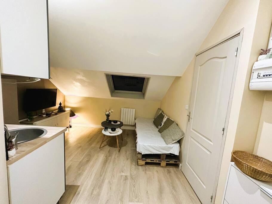 L'Airzenity ~ Chill ~ Proche Gare ~ WiFi Apartment in Amiens