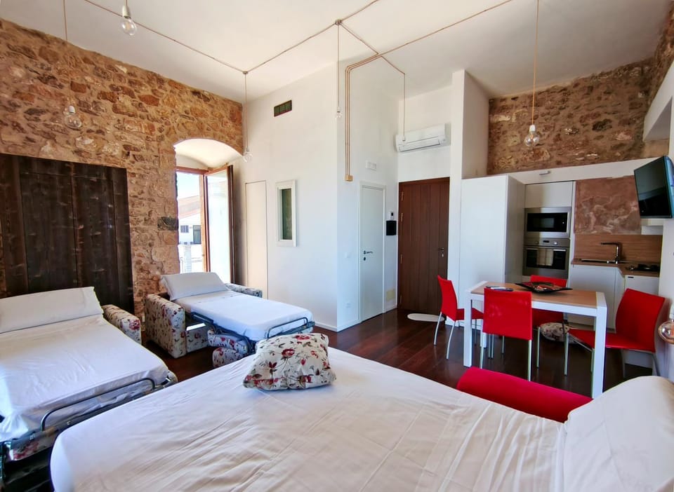 Living room, Photo of the whole room, Bedroom, air conditioner
