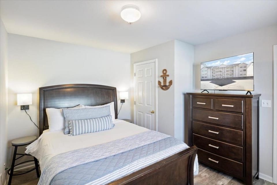 Condo at Parkview Bay - Your Lakefront Oasis House in Osage Beach