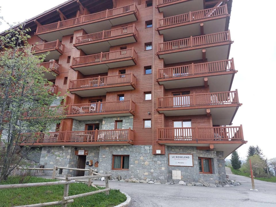 Spacieux logement 4 pièces au Chantel, Arcs 1800, proche pistes, accès piscine et Wifi - FR-1-411-909 Apartment in Landry