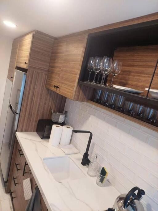 Hermoso y cómodo Departamento a pasos de la plaza Apartment in Bolivia