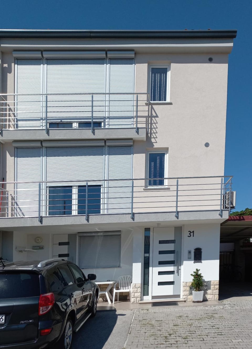 Property building, Facade/entrance