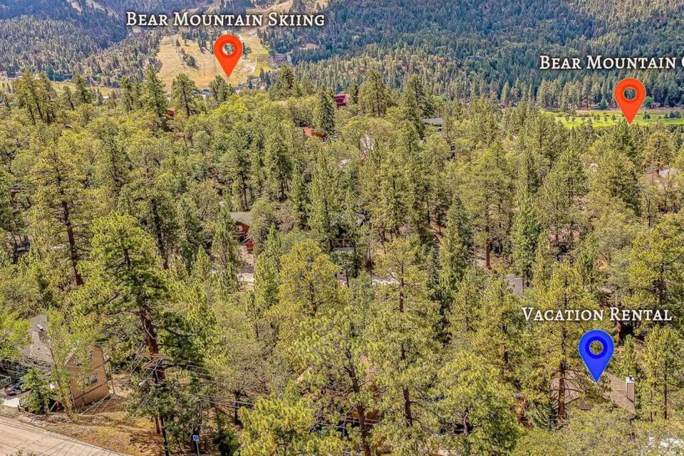 Nearby landmark, Bird's eye view, Mountain view