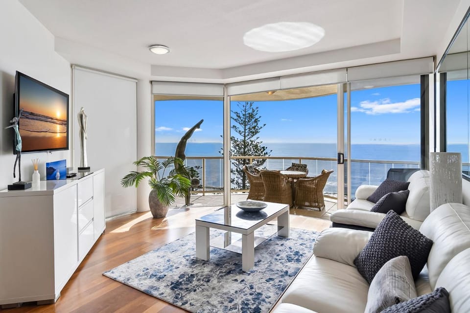 Zanzibar 1002 penthouse, sleeps 4 Apartment in Sunshine Coast