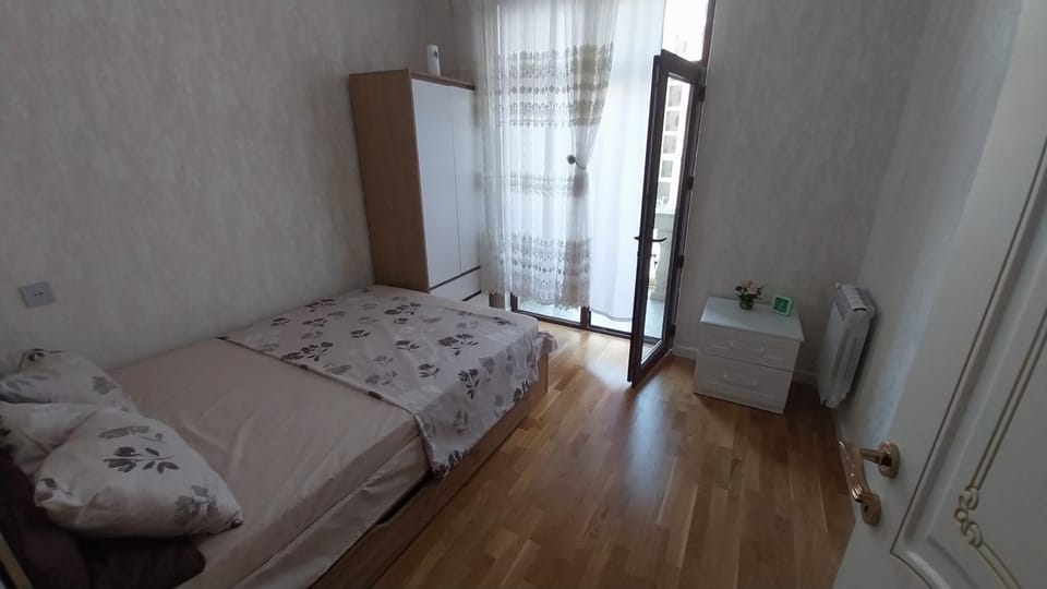 Bed, Photo of the whole room, Bedroom, internet, towels