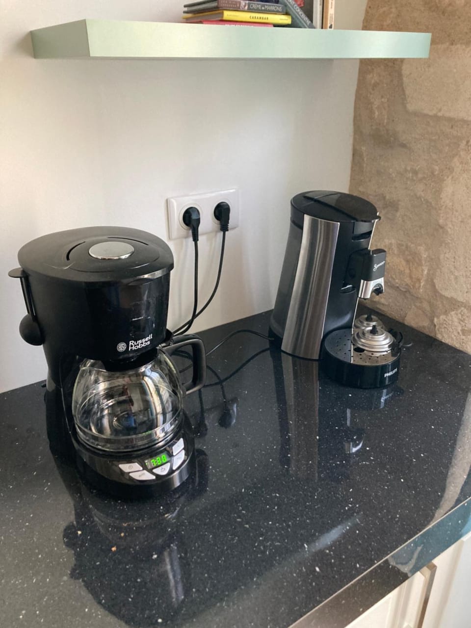 Coffee/tea facilities