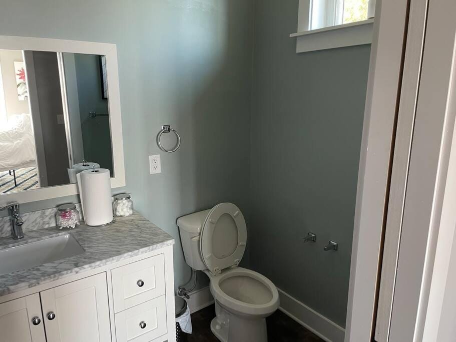Toilet, Bathroom