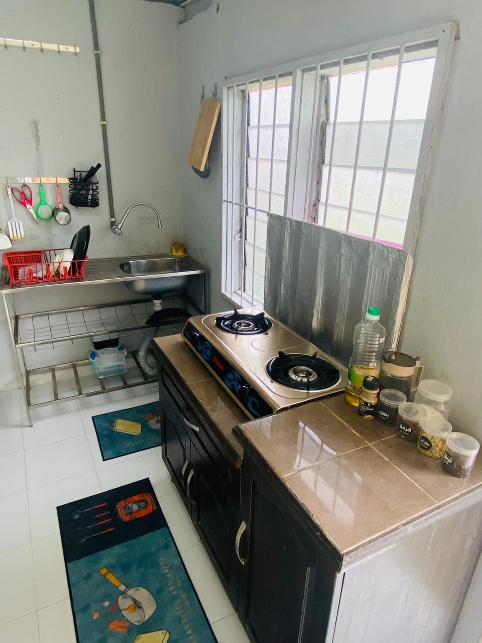 Kitchen or kitchenette, stove