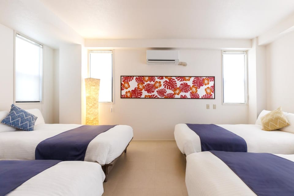 国際通り徒歩3分 無料駐車場2台 空港車で10分 トイレ2 最大8人 松尾style House in Naha