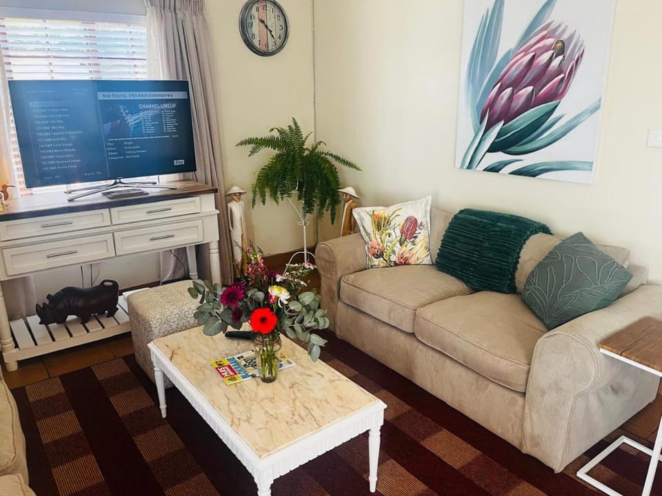 Haze Inn Cottages Wattle Apartment in KwaZulu-Natal