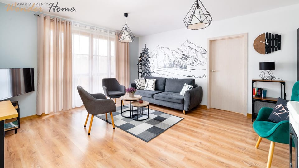 TV and multimedia, Living room, Seating area, Evening entertainment