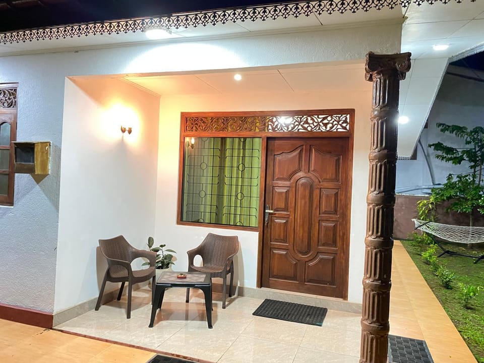 Patio, Seating area