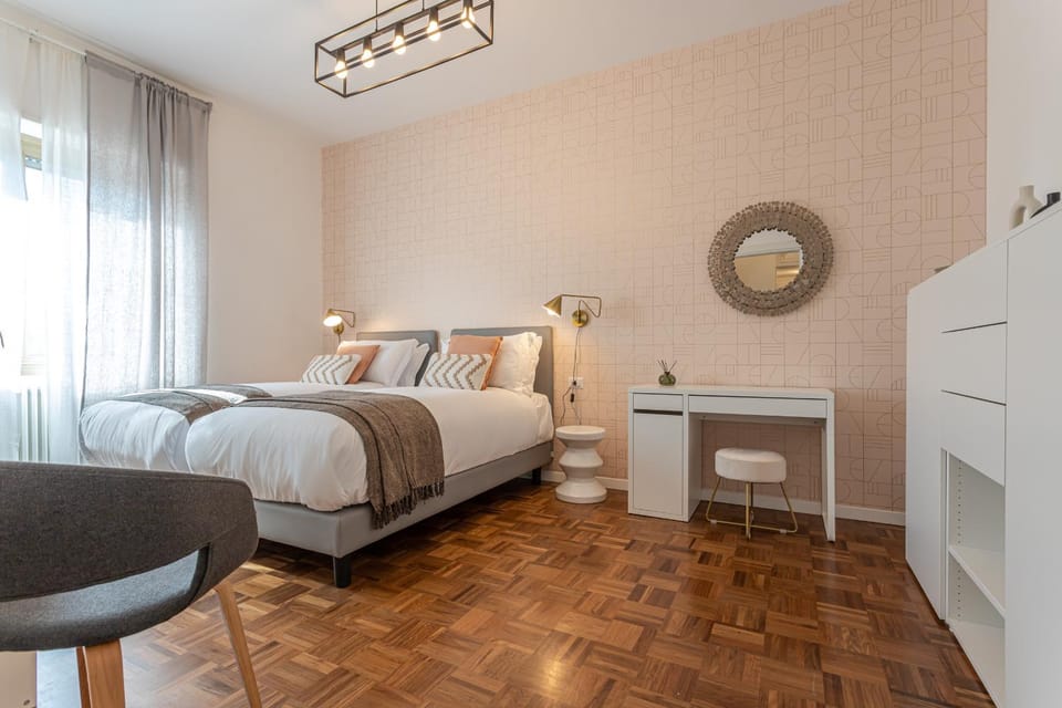 Bed, Photo of the whole room, Bedroom, hair dresser