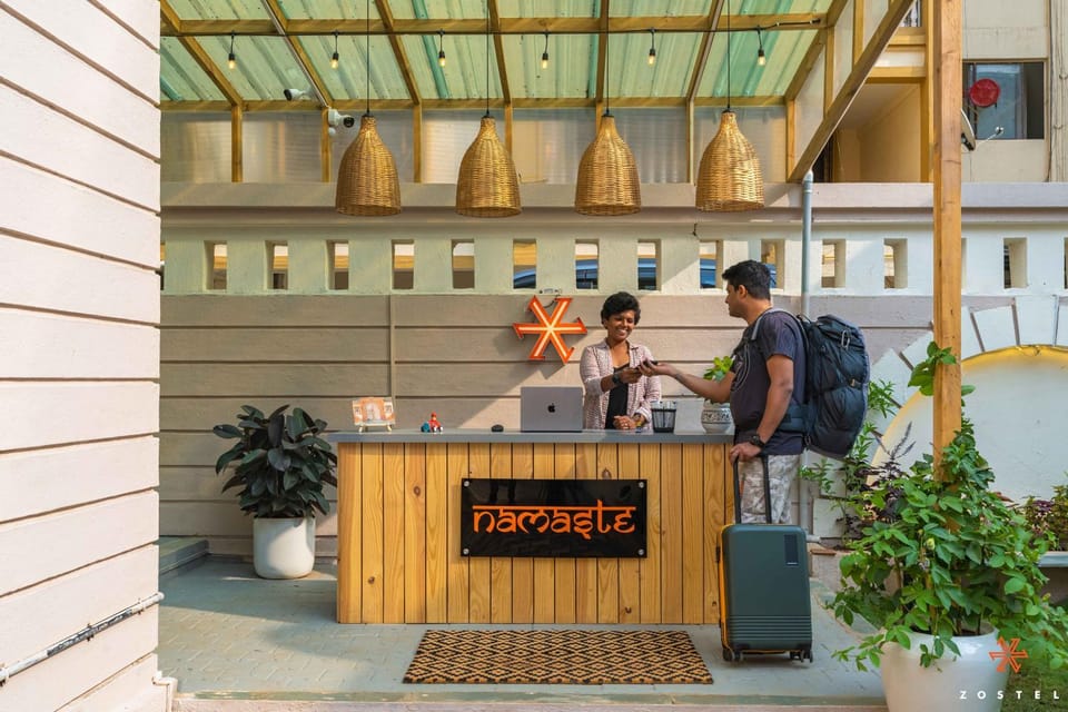 People, Garden, Lobby or reception