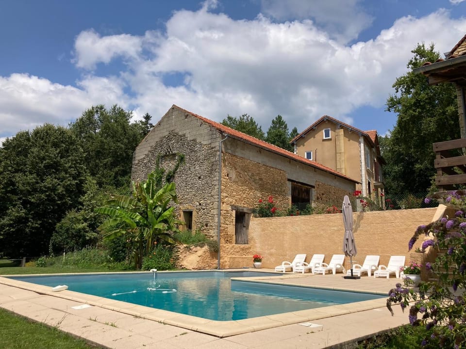 Gîte de charme La Pradelle House in Occitanie