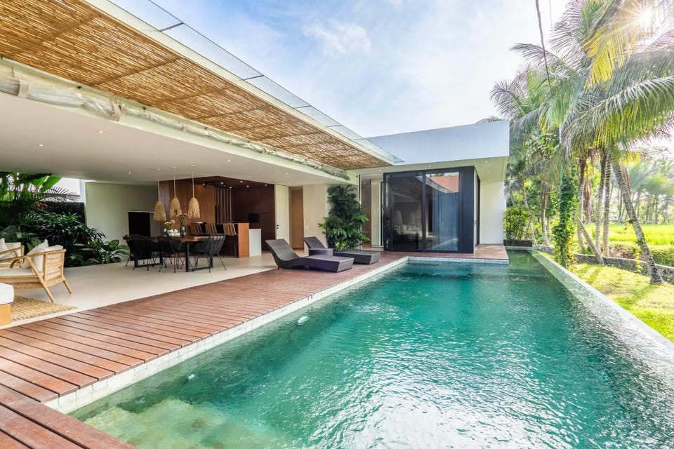 Property building, Natural landscape, Seating area, Swimming pool