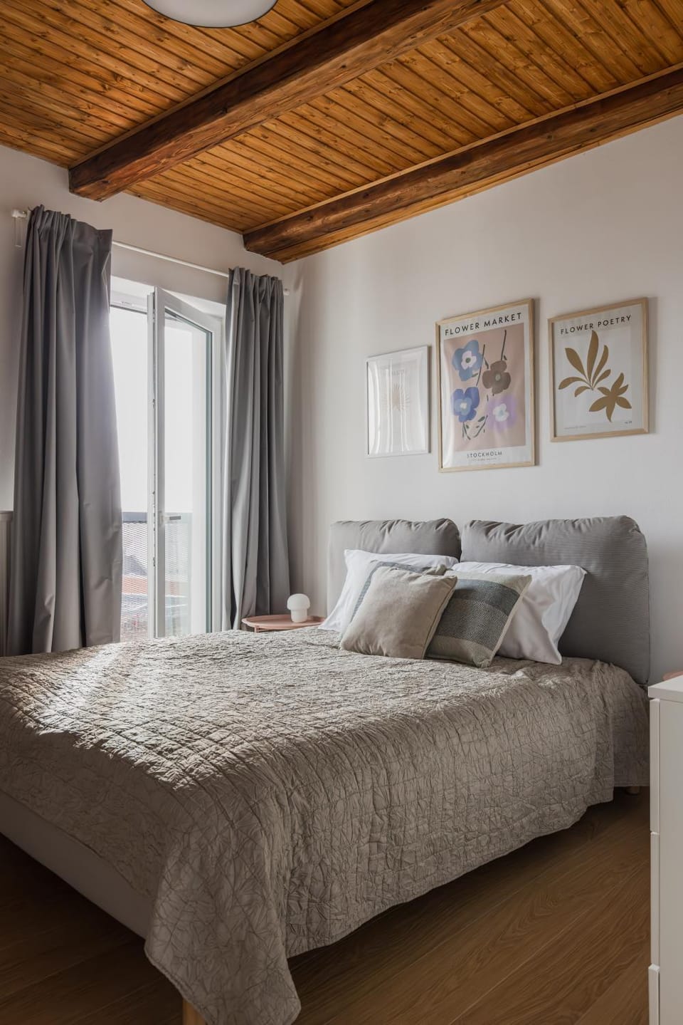Bed, View (from property/room), Balcony/Terrace, Bedroom, City view, Garden view, heating, internet, towels, air conditioner