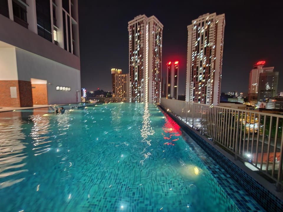 Night, Swimming pool
