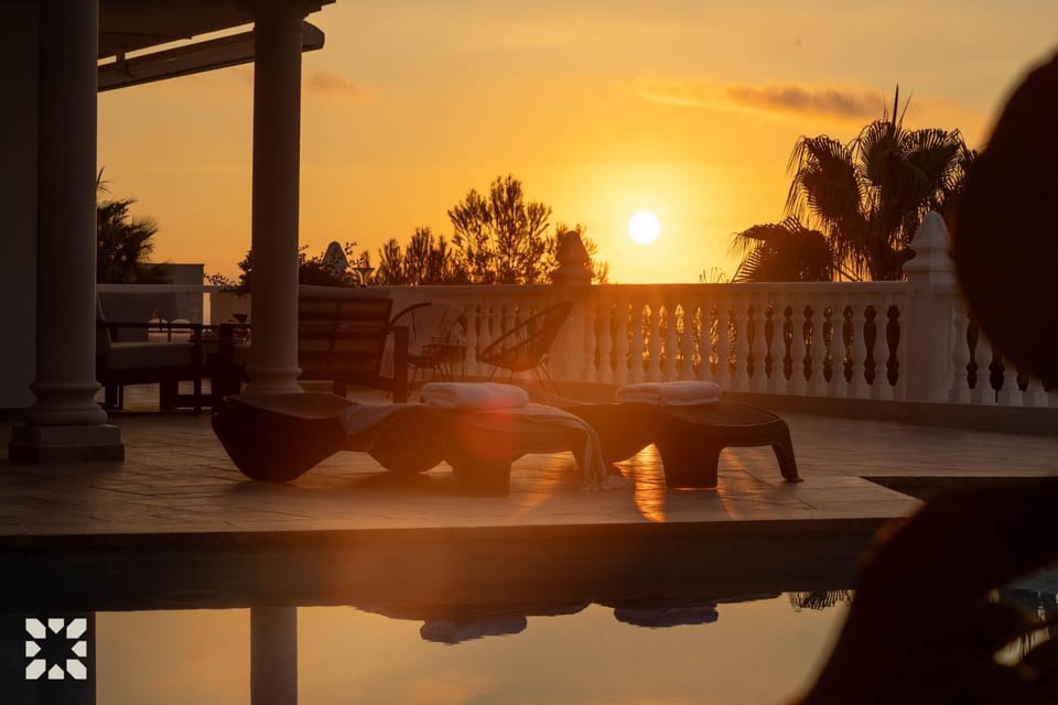 Day, Natural landscape, View (from property/room), Balcony/Terrace, Sunrise, Sunset