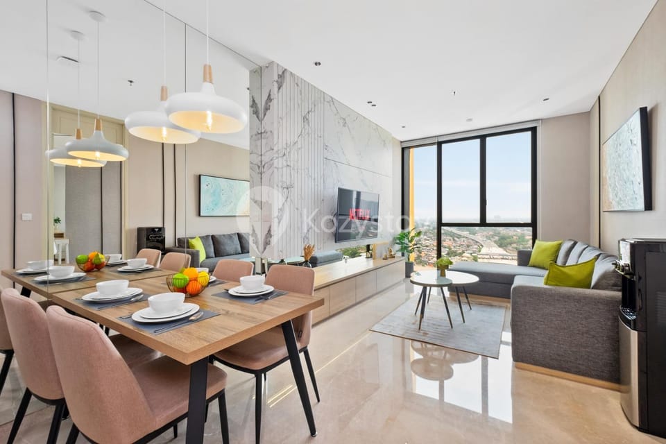 Living room, Dining area