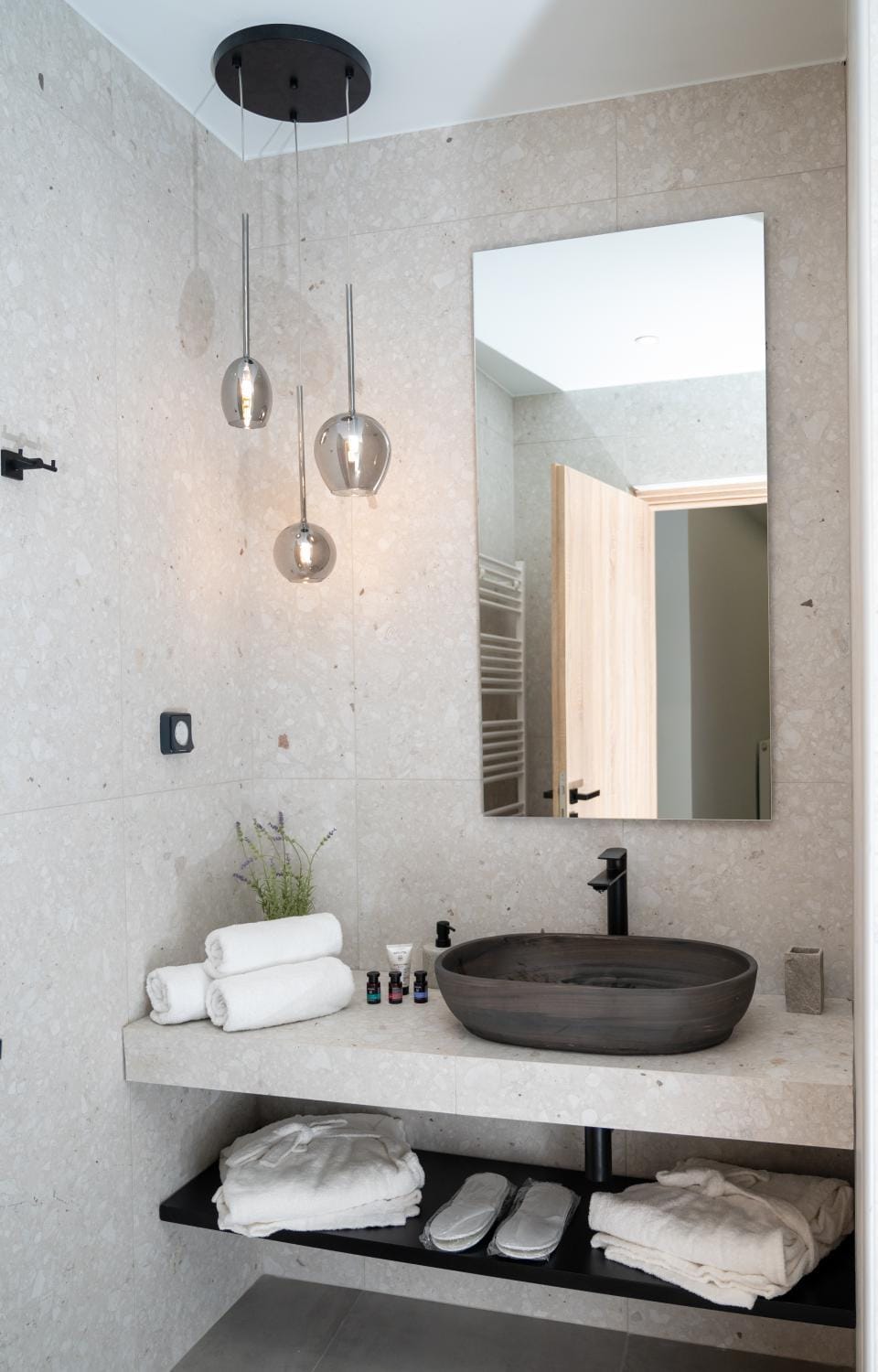 Toilet, Bathroom, towels