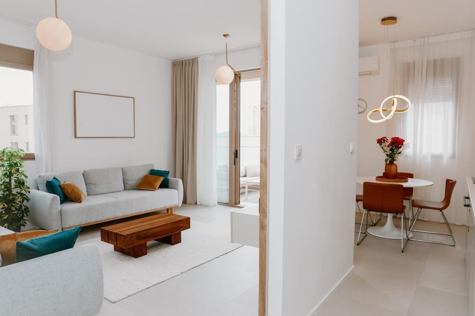 Living room, Dining area