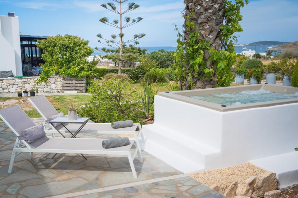 Garden view, Sea view, sunbed