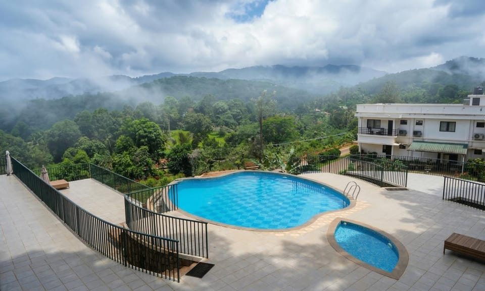 Mountain view, Swimming pool, Swimming pool