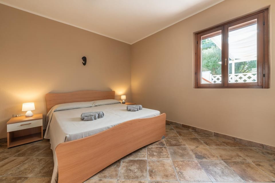 Property building, Living room, Bedroom