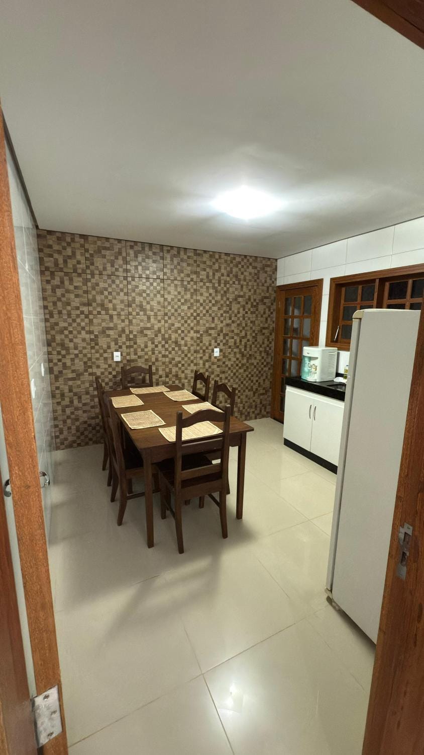 Dining area, kitchen