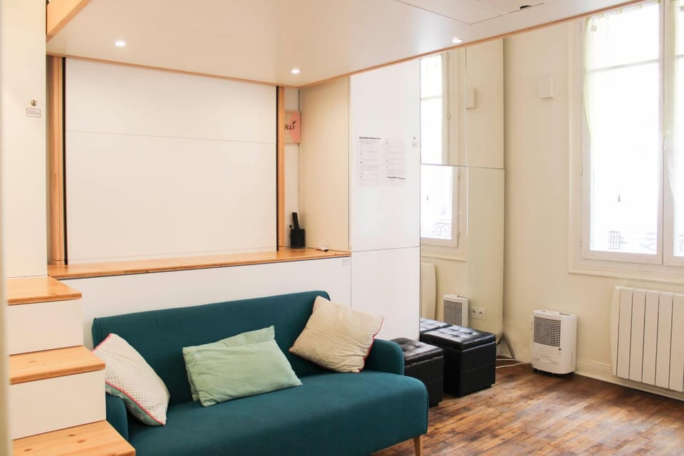 Lovely love nest near Paris Apartment in Clichy