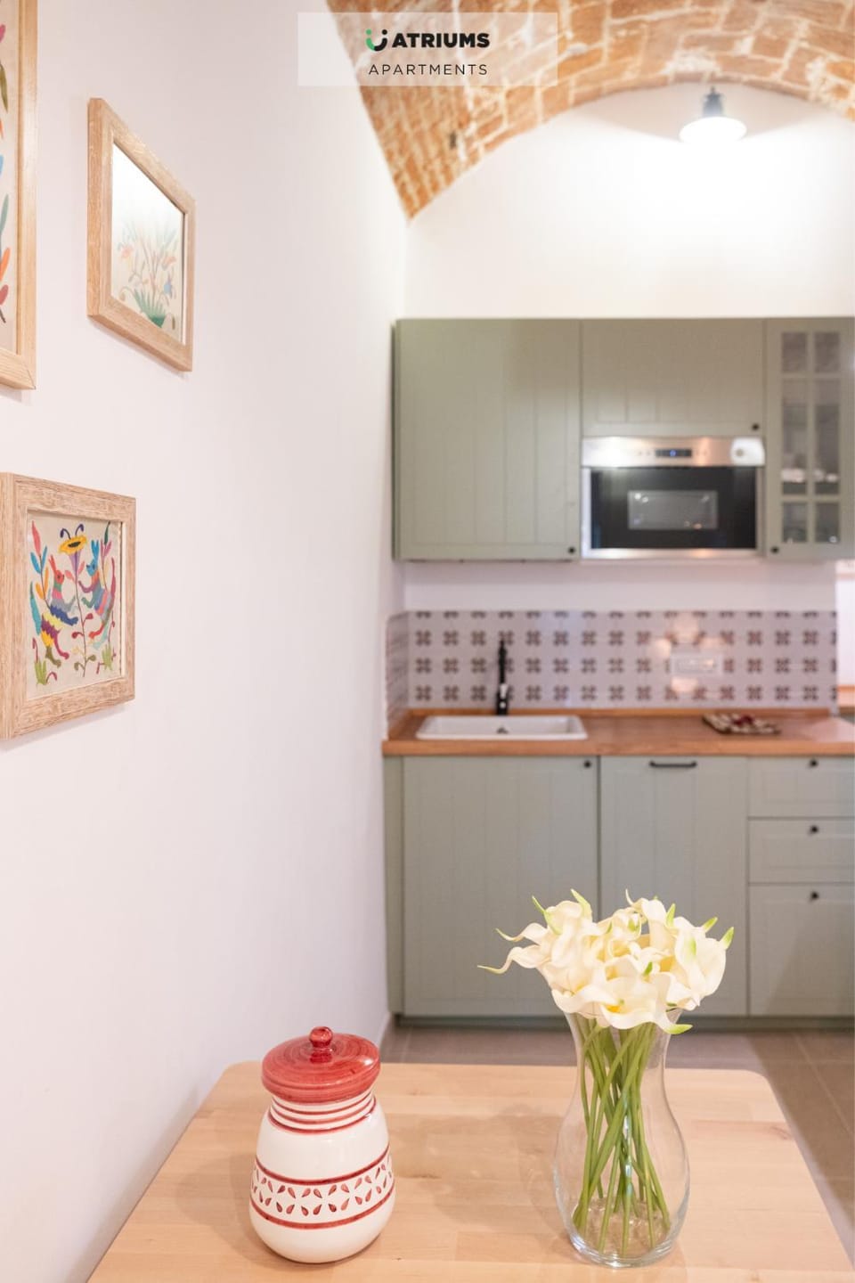 Kitchen or kitchenette, Decorative detail