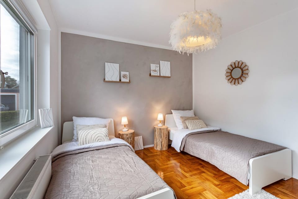 Living room, Bedroom