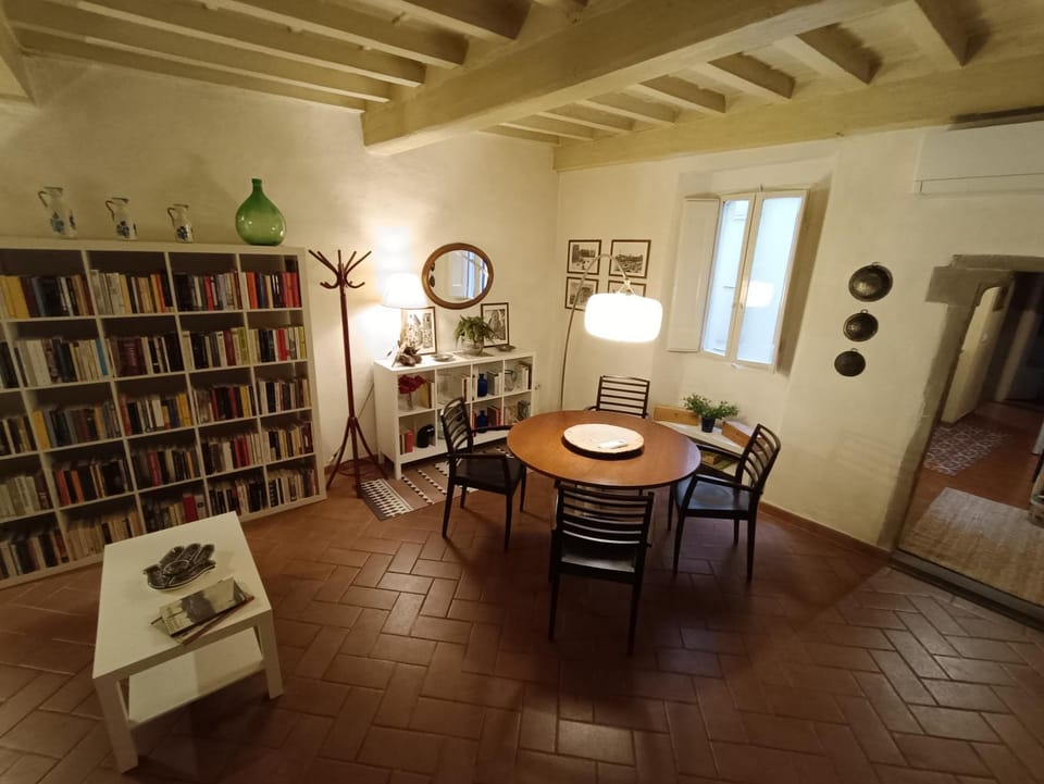 Library, Living room, Seating area, Dining area, hair dresser