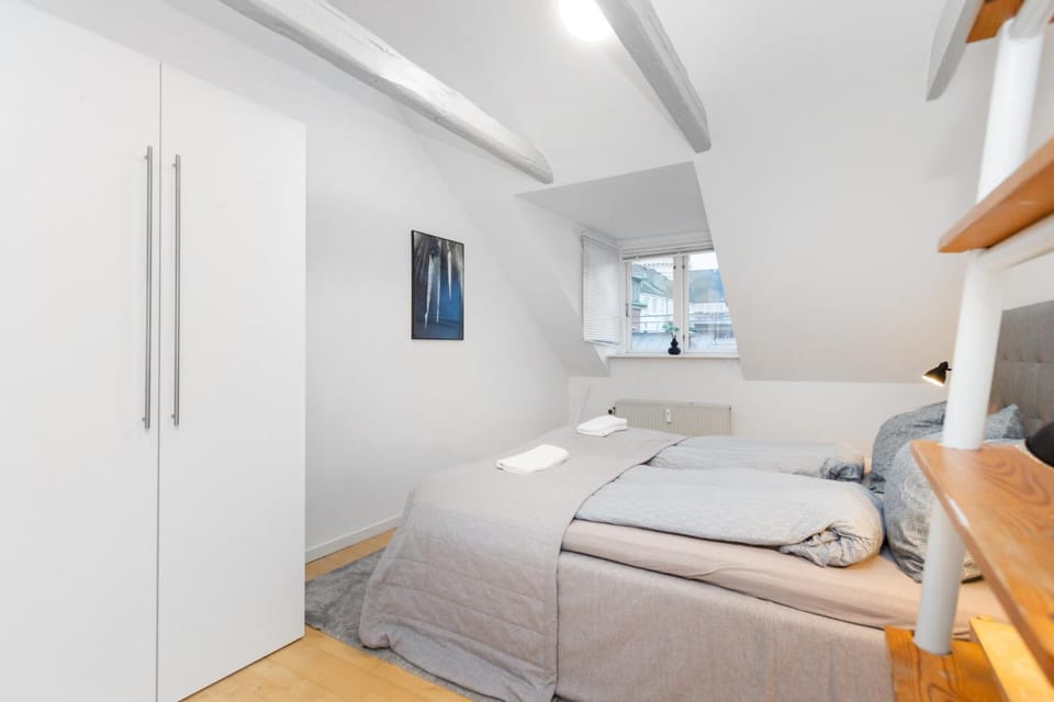 Bed, Photo of the whole room, Bedroom, towels, wardrobe