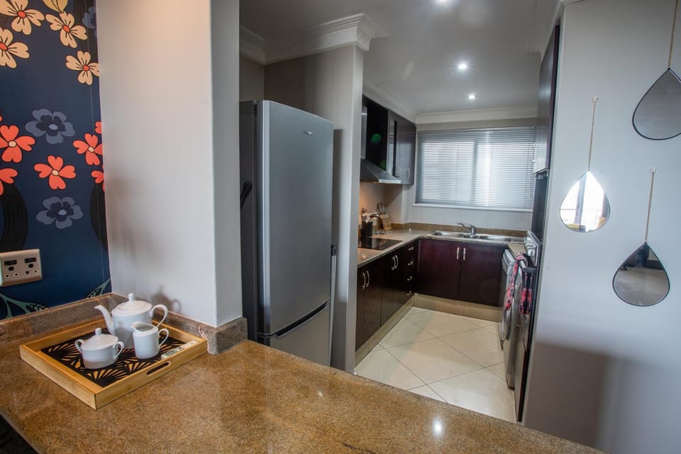 Stay at The Point - Leopards Lair Apartment in Durban