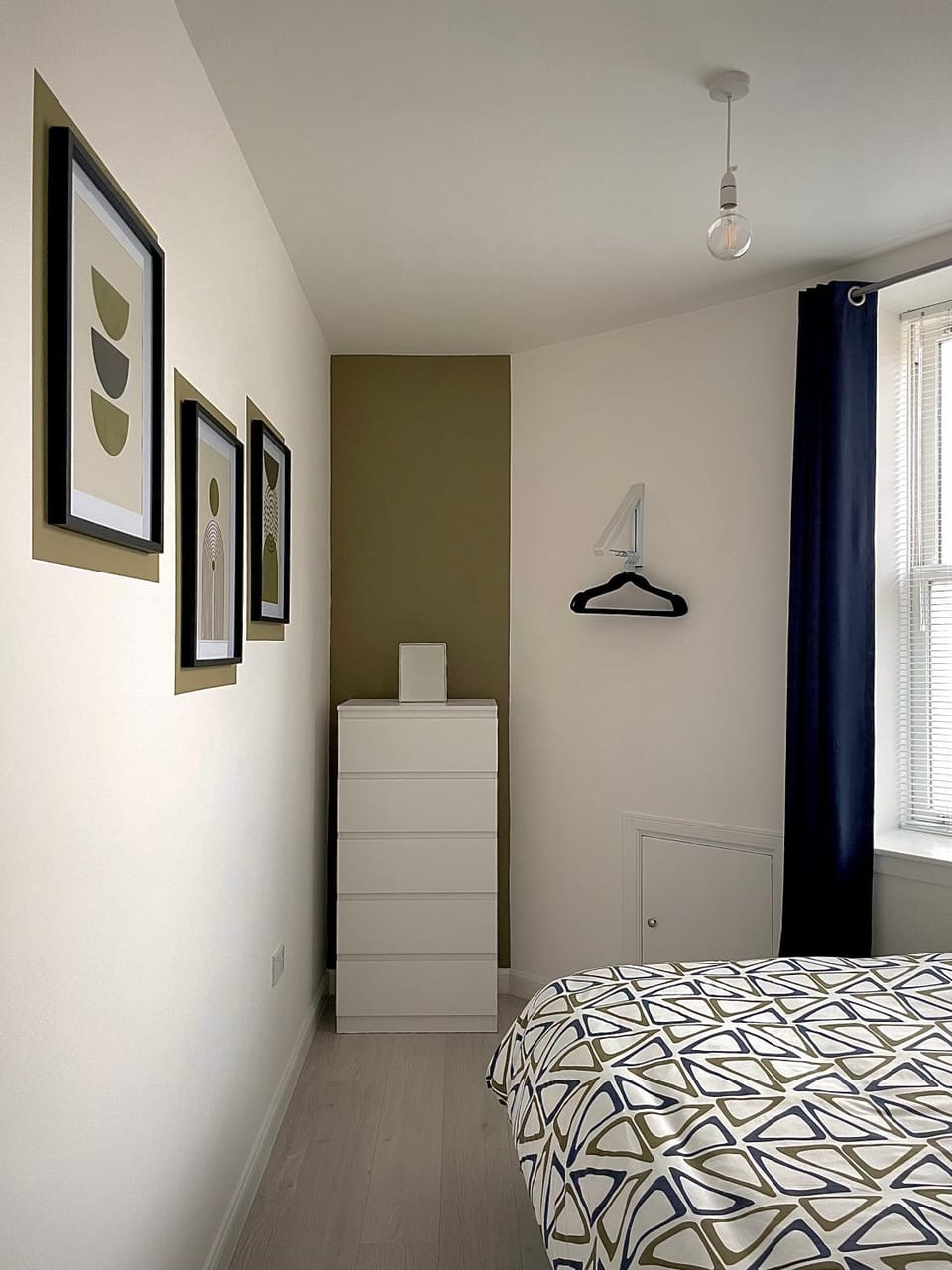 Bed, Photo of the whole room, Bedroom, wardrobe