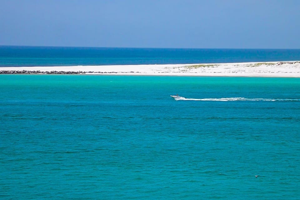 East Pass Towers 302 Apartment in Destin