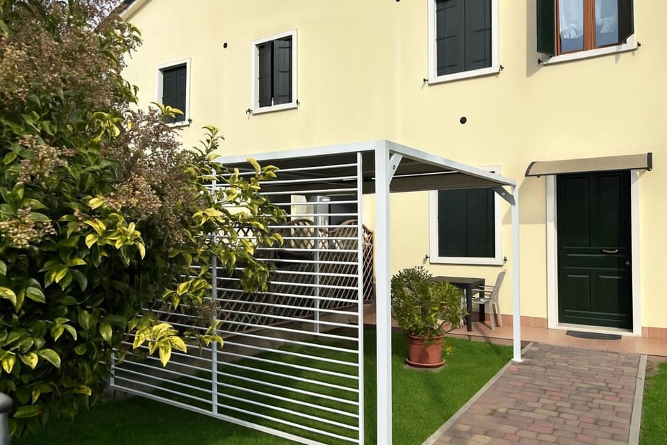 Property building, Garden