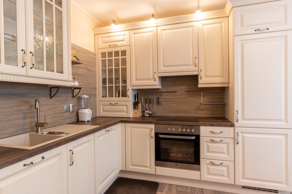 pet friendly, kitchen