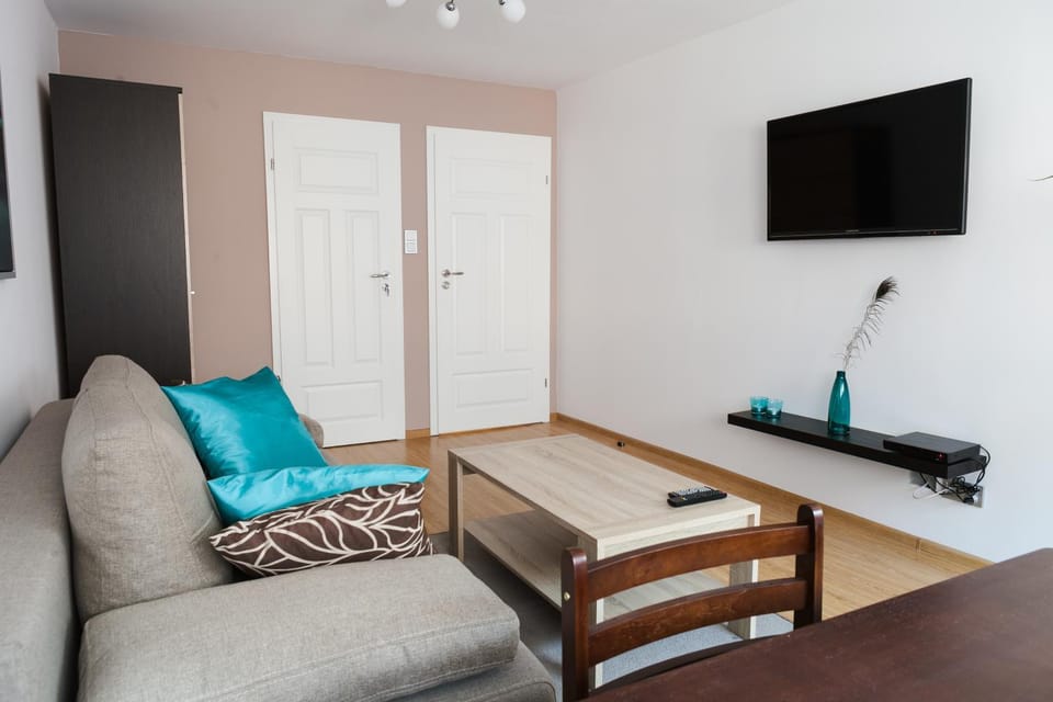 Living room, Photo of the whole room
